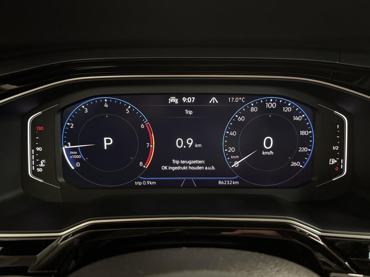 Volkswagen POLO 1.0 Panoramadak/Stoelverwarming/IQ Light