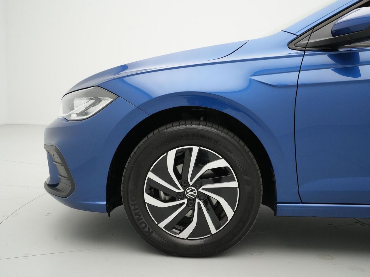 Volkswagen POLO 1.0 TSI 95pk DSG Life Edition Stoelverwarming Camera Pdc Acc Carplay 303