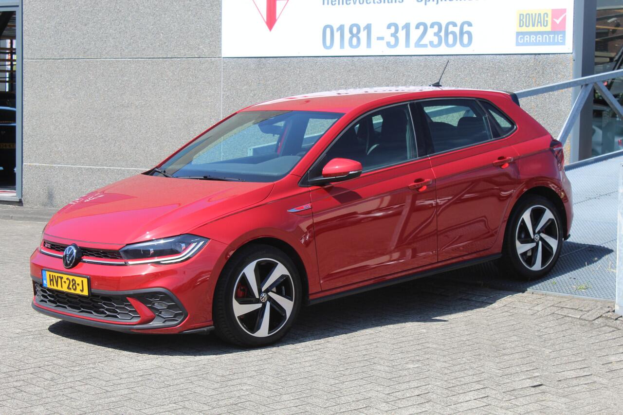 Volkswagen POLO 2.0 TSI GTI Navigatie/Virtual cockpit/Parkeersensoren rondom/Cruise control/Airco/Apple carplay/Stoelverwarming/Multifunctioneel stuurwiel/17'' Lichtmetalen velgen.