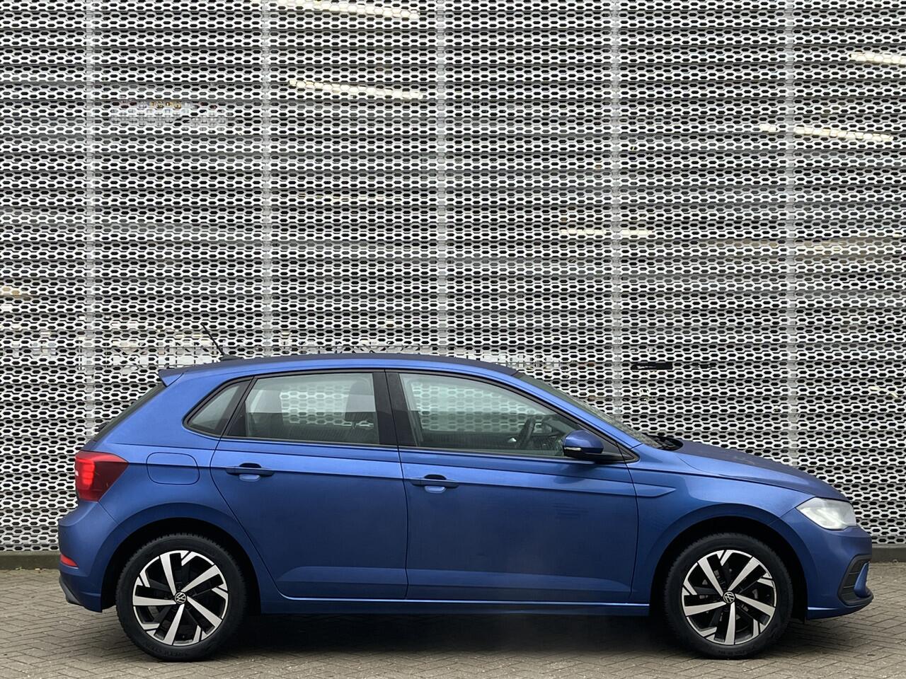 Volkswagen POLO 1.0 TSI 95PK Life / Parkeersensoren V+A / Digitale Cockpit / LED / App-Connect / Navigatie / Draadloze Oplader **