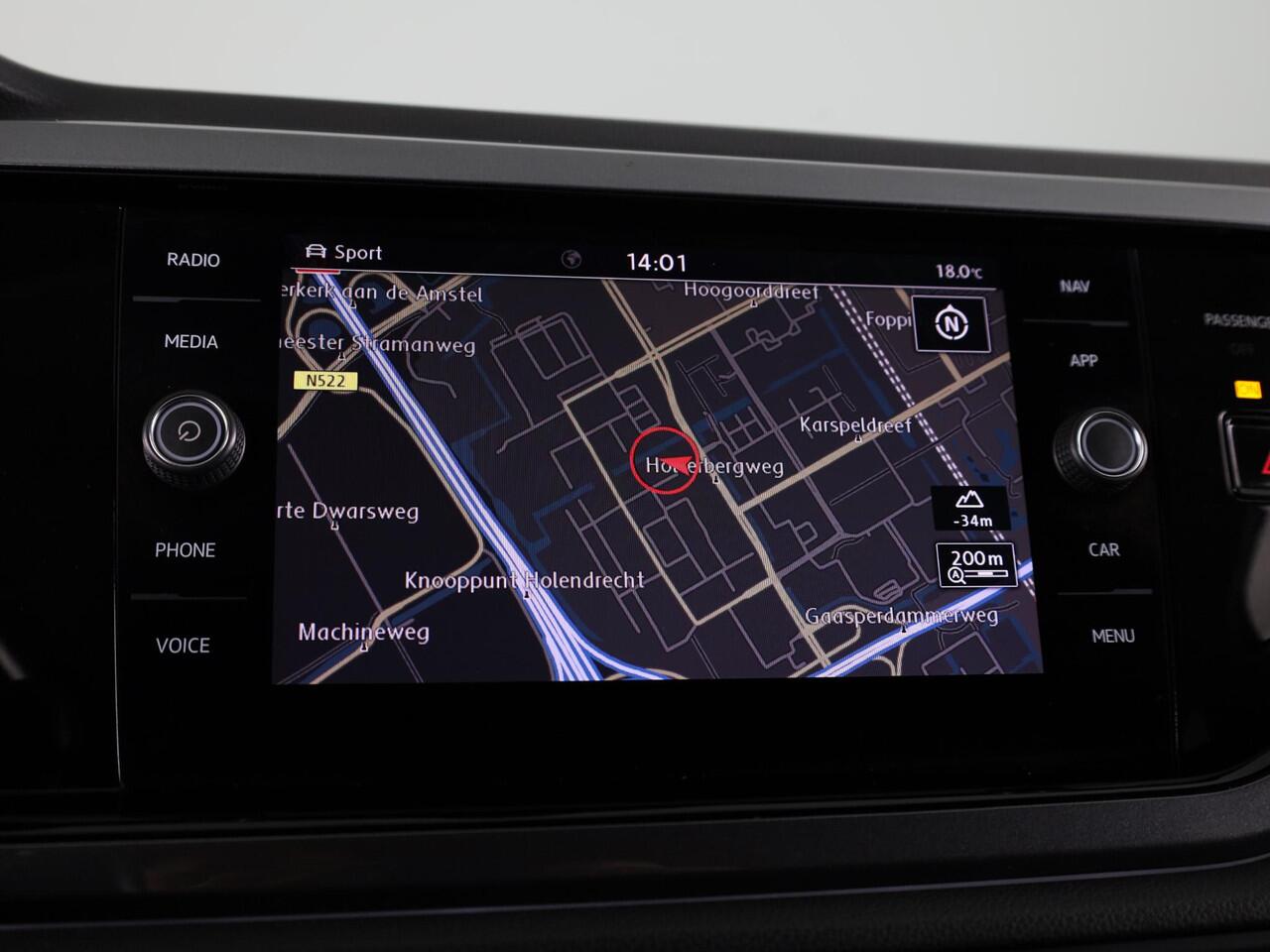 Volkswagen POLO 1.0 TSI Highline 95 pk Automaat (DSG) | Navigatie | Parkeersensoren | Autom. airco | Adaptieve cruise control | Apple Carplay/Android Auto |