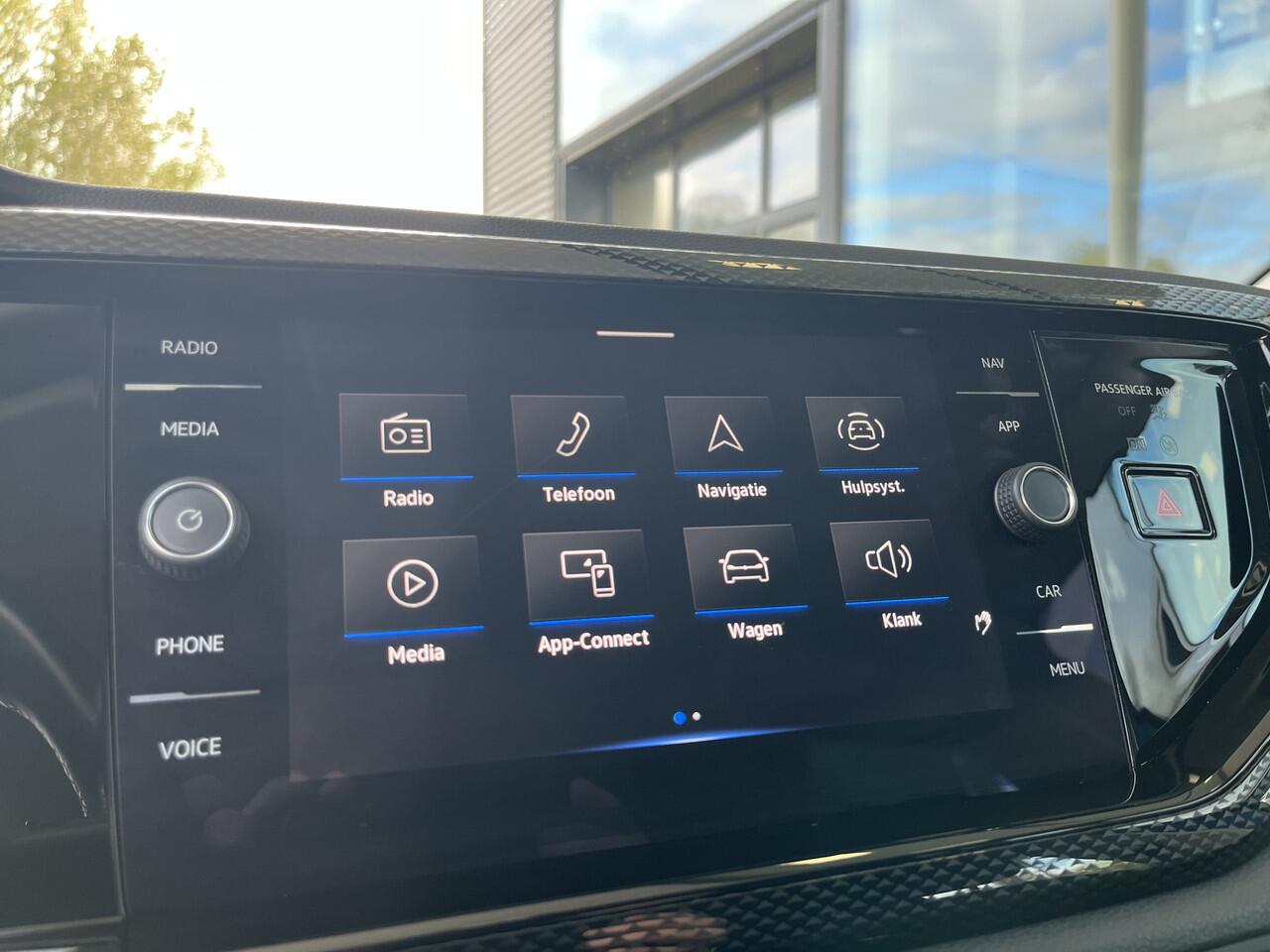 Volkswagen POLO 1.0 TSI Life / 16'' LMV / Navigatie / Carplay