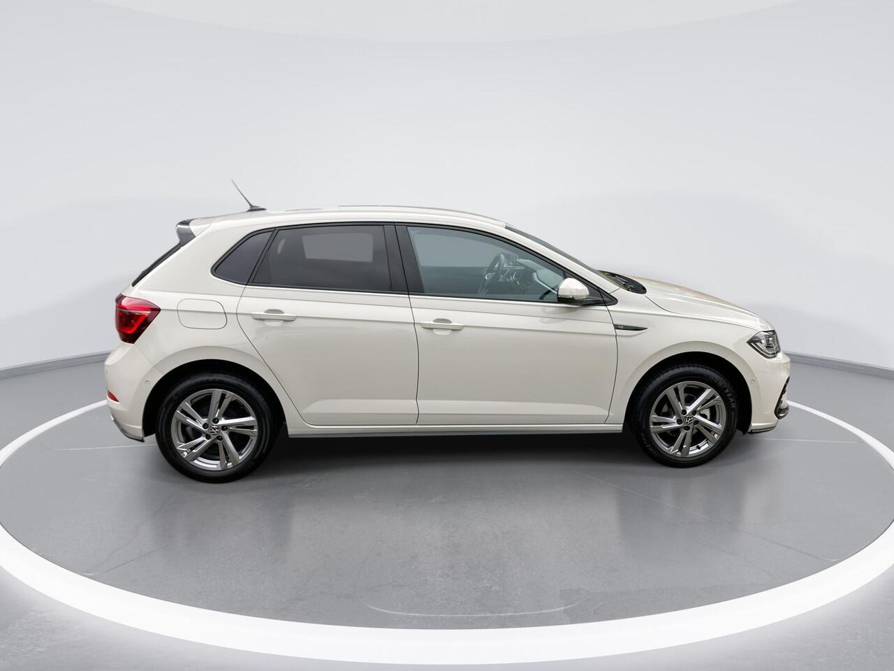 Volkswagen POLO 1.0 TSI R-Line Edition 95PK DSG · IQ.Light · Camera · Stoelverwarming · Apple/Android Car Play · ACC · Navigatie · 16"Velgen · Climatronic · Digital Cockpit Pro