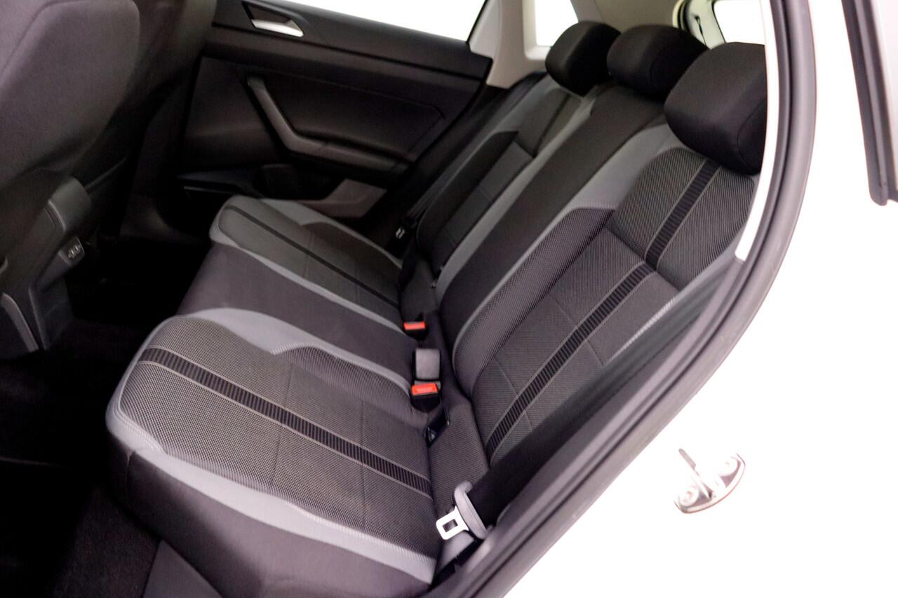 Volkswagen POLO 1.0TSI Dsg R-Line Highline FULL.LED | CRUISE | STOEL.VW | CARPLAY | CAMERA | LMV