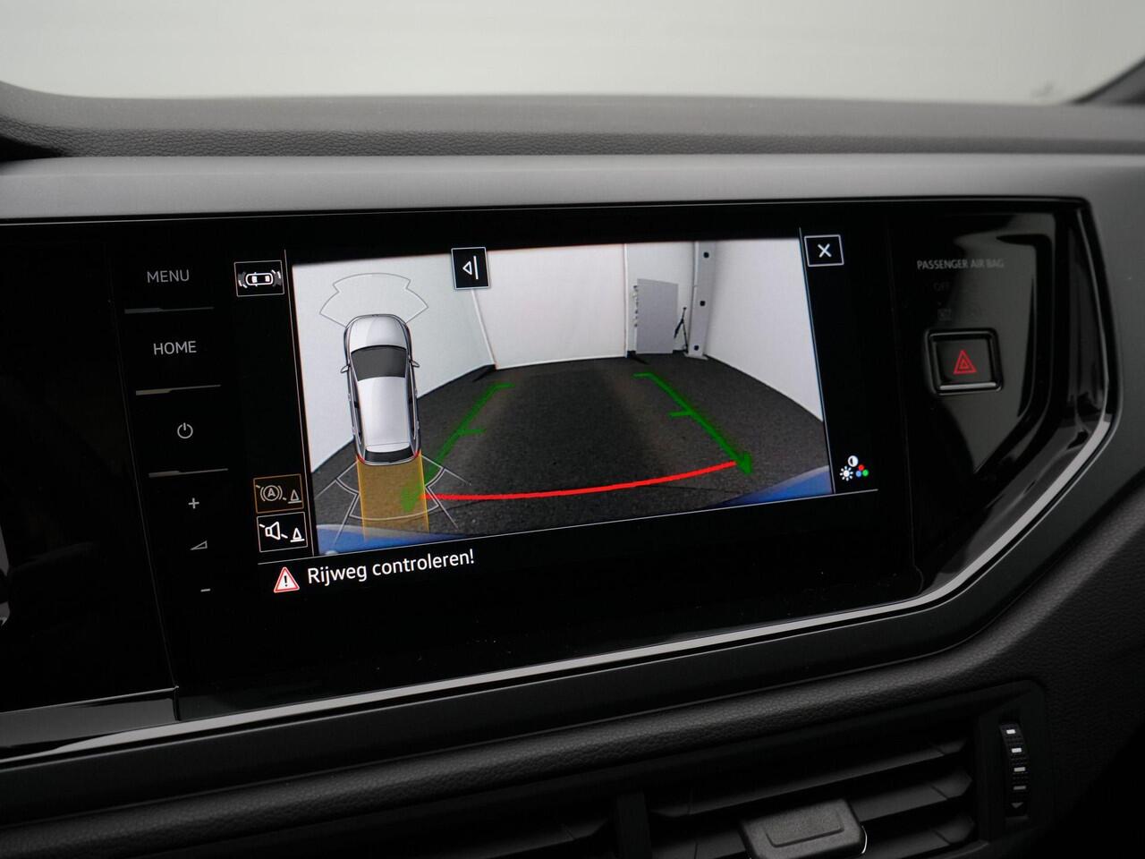 Volkswagen POLO 1.0 TSI 115 pk DSG R-Line Business | Panoramadak | IQ Light | Beats | Achteruitrijcamera | Navigatie | Stoelverwarming