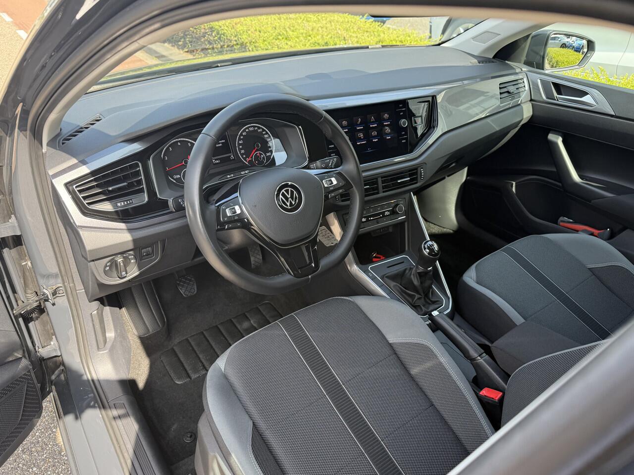 Volkswagen POLO 1.0 TSI 95pk Highline / Climate Control / 16" LMV