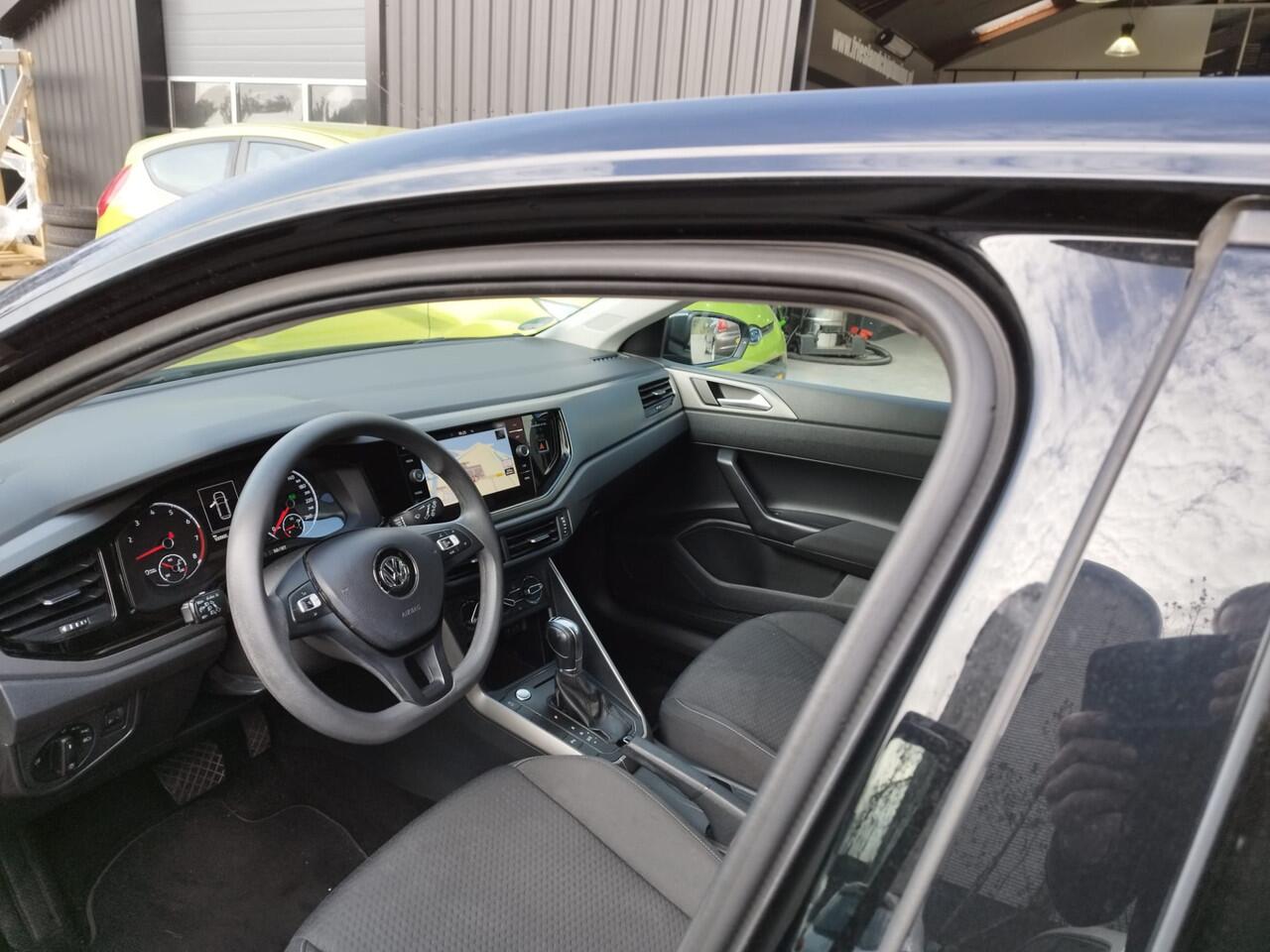 Volkswagen POLO 1.0 TSI Comfortline DSG ** 98.520 Km ** NAVI ** APP ** PDC **