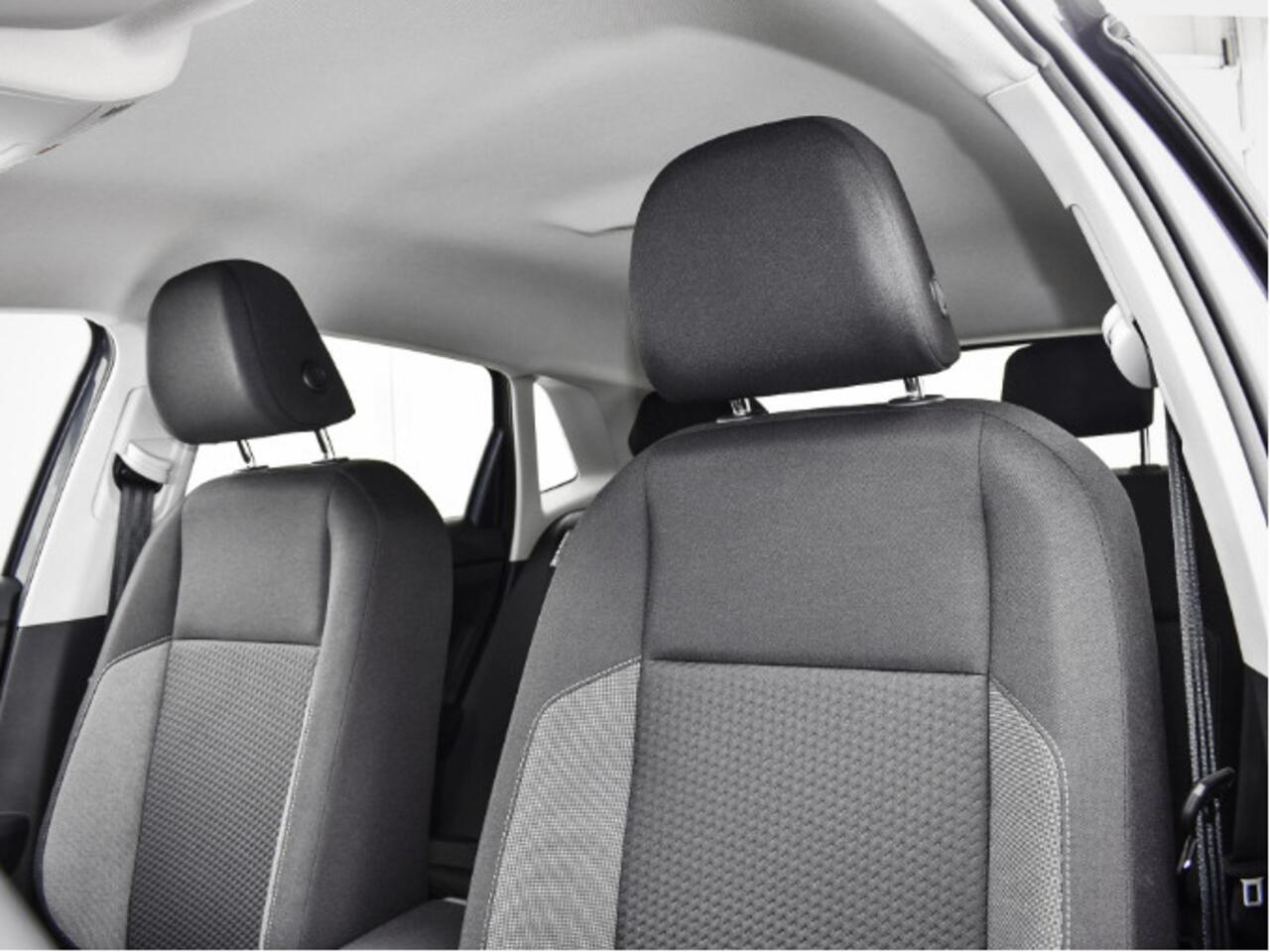 Volkswagen POLO Life Edition 1.0 TSI 95 pk 5 versn. Hand · Achteruitrijcamera · regensensor ·