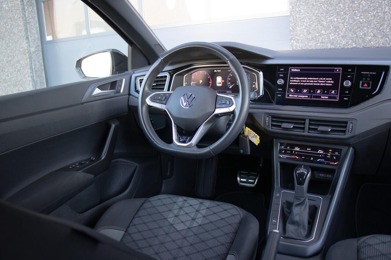 Volkswagen POLO 1.0 TSI R-Line | 2 X R-Line | DSG Automaat | 1 Eigenaar | IQ Light | LED Bar | Camera | ACC | Climate | Carplay | Stoelverwarming | Sfeer | Front Assist | Lane Assist | Navigatie Voorbereiding | BTW Auto | Garantie