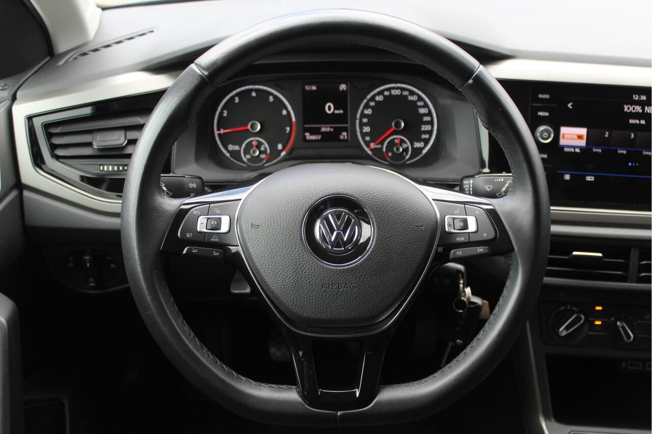 Volkswagen POLO 1.0 TSI Comfortline Orig. NL/Airco/Apple carplay/Adaptive cruise control/Multifunctioneel stuurwiel/Elektrische ramen/Elektrisch verstelbare spiegels.