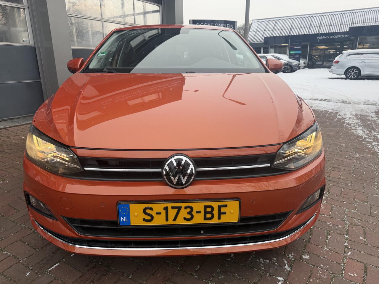 Volkswagen POLO 1.0 TSI Highline R-Line 100pk - BJ 2021 - Slechts 31.000 km | 1e eigenaar