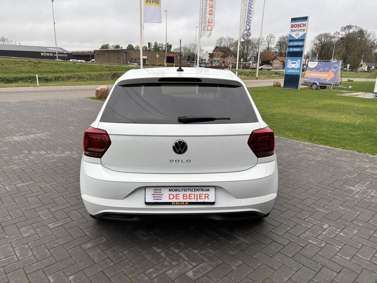 Volkswagen POLO 1.0 TSI 95 pk Comfortline Navi I Carplay I All season banden
