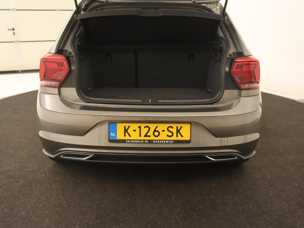 Volkswagen POLO 1.0 TSI Highline | R Line | Panoramadak | Adaptive cruise | Carplay | Virtual Cockpit | Full LED | Climate control | Bluetooth