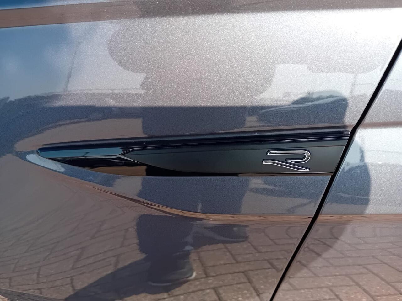 Volkswagen POLO 1.0 TSI 3x R-Line Business Automaat, Climatronic, Carplay/android auto, Panoramisch schuifdak, Navigatie, Cruise control adaptief, Volledig digitaal instrumenten paneel, Parkeersensoren, Elektrische ramen en spiegels, Centrale vergrendeling met AB, Rijbaa