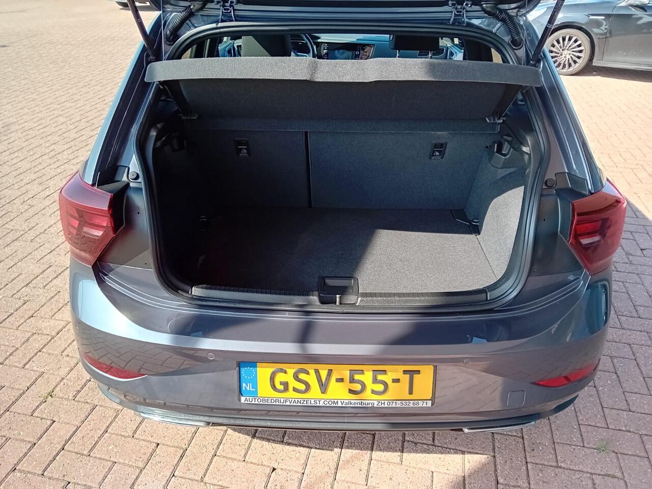 Volkswagen POLO 1.0 TSI 3x R-Line Business Automaat, Climatronic, Carplay/android auto, Panoramisch schuifdak, Navigatie, Cruise control adaptief, Volledig digitaal instrumenten paneel, Parkeersensoren, Elektrische ramen en spiegels, Centrale vergrendeling met AB, Rijbaa