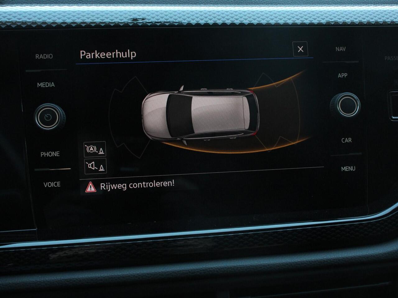 Volkswagen POLO 1.0 TSI Life | Navigatie | Digitale Cockpit | Airco | Parkeer sensoren V+A | LED | Lichtmetalen Velgen | Bluetooth