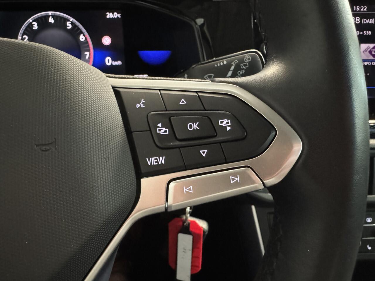 Volkswagen POLO 1.0 Stoelverwarming/Parkeersensoren/Navi