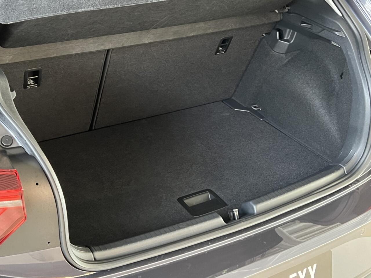 Volkswagen POLO 1.0 TSI Style * 12 mnd BOVAG garantie * RIJKLAARPRIJS !