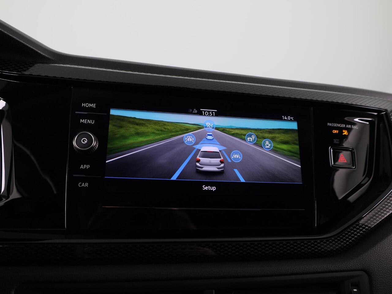 Volkswagen POLO 1.0 TSI Life Edition 95 pk | Verlengde garantie | Navigatie via App | Parkeersensoren achter | Achteruitrijcamera | Adaptieve cruise control |