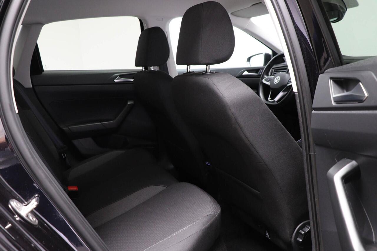 Volkswagen POLO 1.0 TSI Life Business | ASSISTANCE PACK | STOELVERWARMING | DAB | APPLE