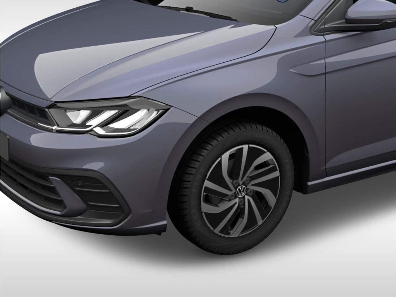 Volkswagen POLO Life Edition 1.0 TSI 95 pk 5 versn. Hand · Achteruitrijcamera · regensensor ·