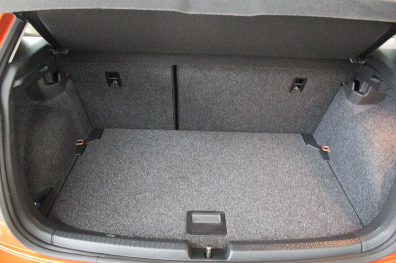 Volkswagen POLO 1.0 TSI Comfortline DSG Automaat Navigatie | Cruise Control | Airco | Apple Carplay | Android Auto