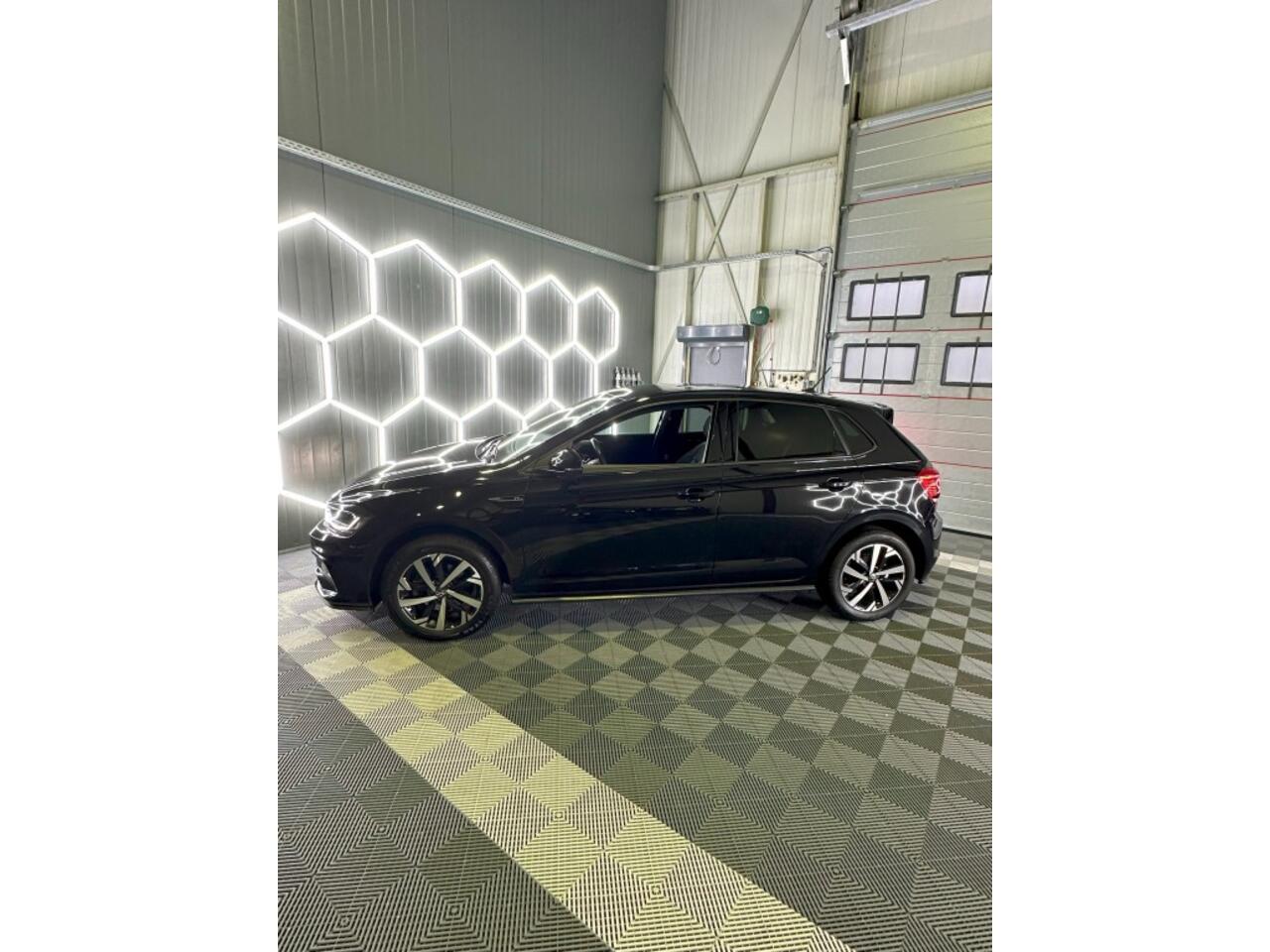 Volkswagen POLO R-Line 1.0 Tsi Dsg Bj2021 31dkm!!! Financiering mogelijk