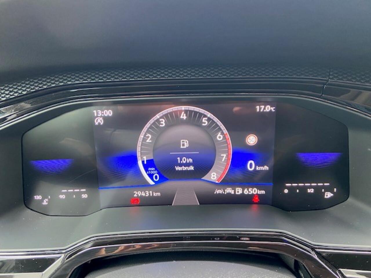 Volkswagen POLO 1.0 TSI Life Edition / Carplay / Parkeersensoren voor en achter / Camera / Velgen 'Essex', 15 inch lichtmetaal