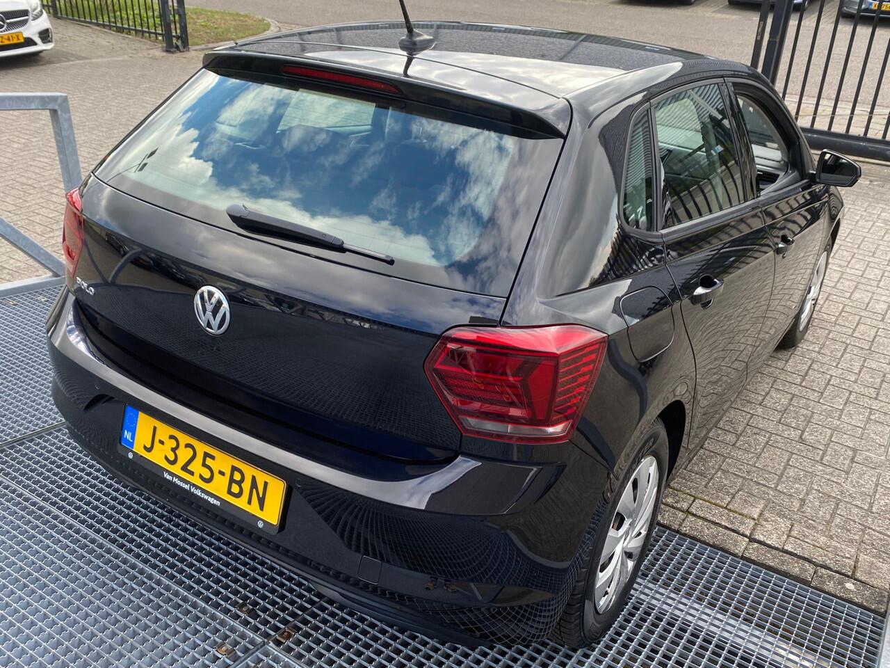 Volkswagen POLO 1.0 TSI Comfortline Orig.NL auto/Digital dashboard/Parkeersensoren rondom/Apple car play/Adaptive cruise control/Privacy glass