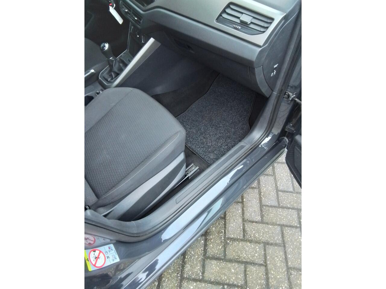 Volkswagen POLO 1.0 TSI Comfortline Navigatie Adaptive cruiscontrole RIJKLAAR