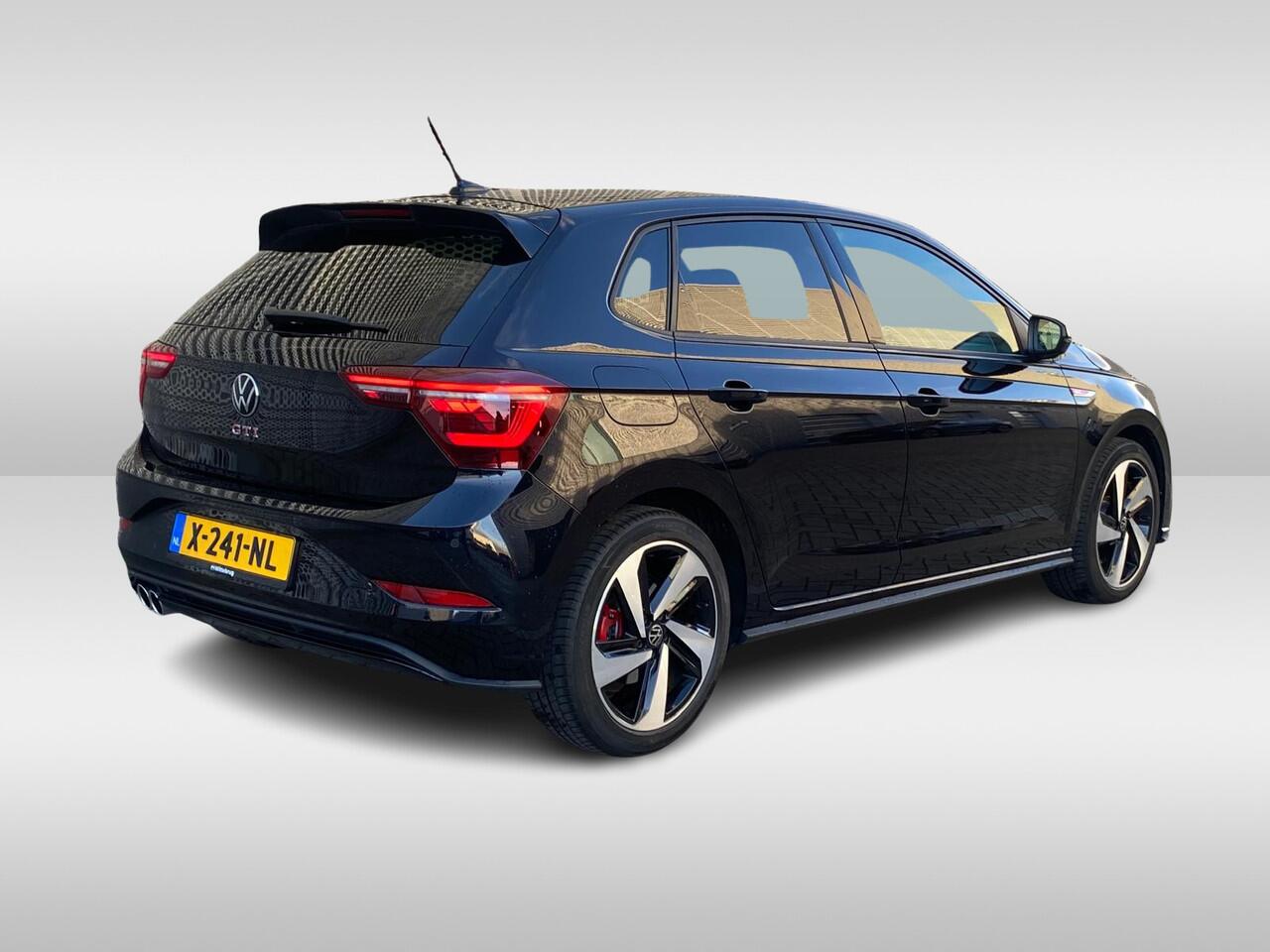 Volkswagen POLO 2.0 TSI GTI / IQ Led Koplampen / Achteruitrijcamera / Stoelverwarming / Navigatie / 17'' LMV / VW