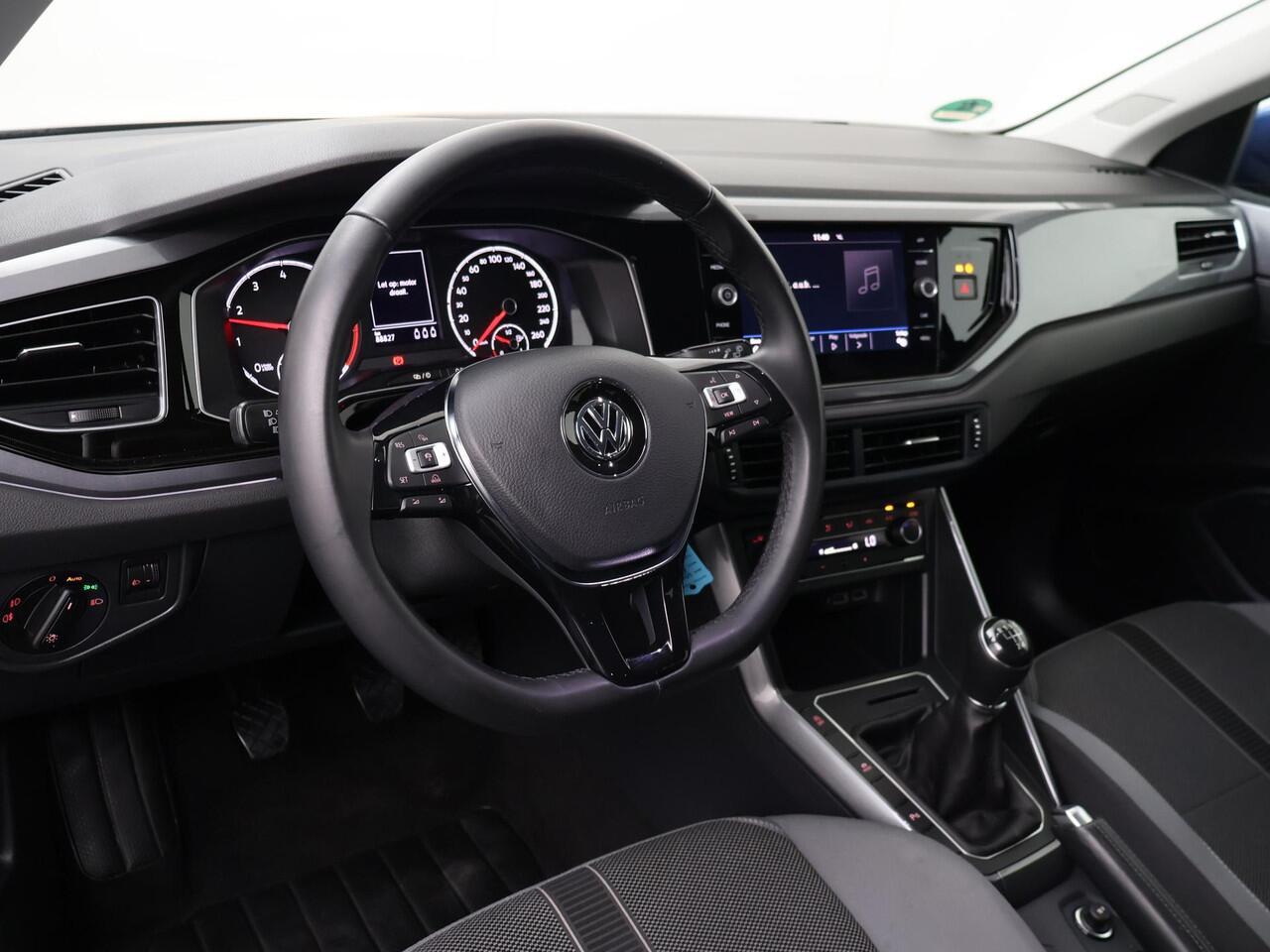 Volkswagen POLO 1.0 TSI Highline | 95 PK | Adaptive Cruise Control | Climate Control | NAVI | DAB | Aplle Carplay/Android Auto |