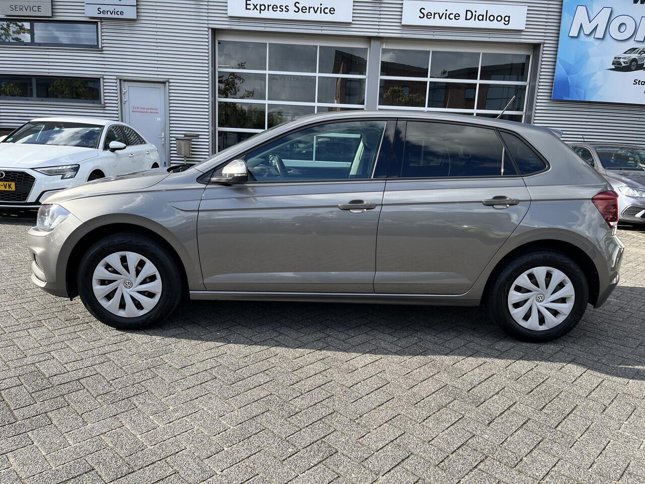 Volkswagen POLO 1.0 MPI Comfortline Color Connectivity Camera / App-connect / Cruise control / Airconditioning / Navigatie via app-connect