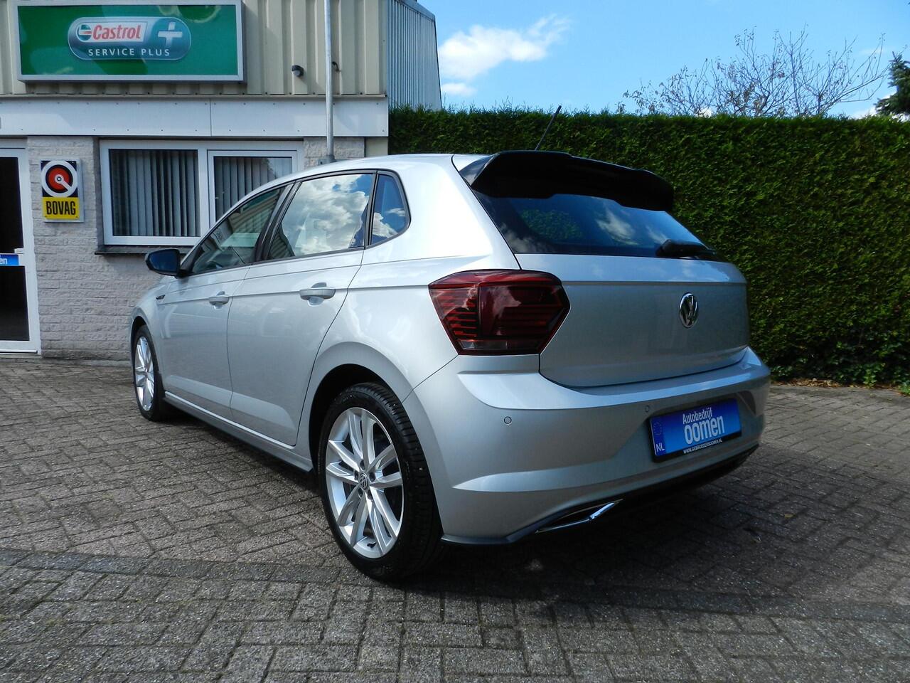 Volkswagen POLO 1.0 TSI Highline Digitale Cockpit - R-Line - Apple Carplay - Adapt.Cruise - NAP - 100% Onderhouden - FULL LED