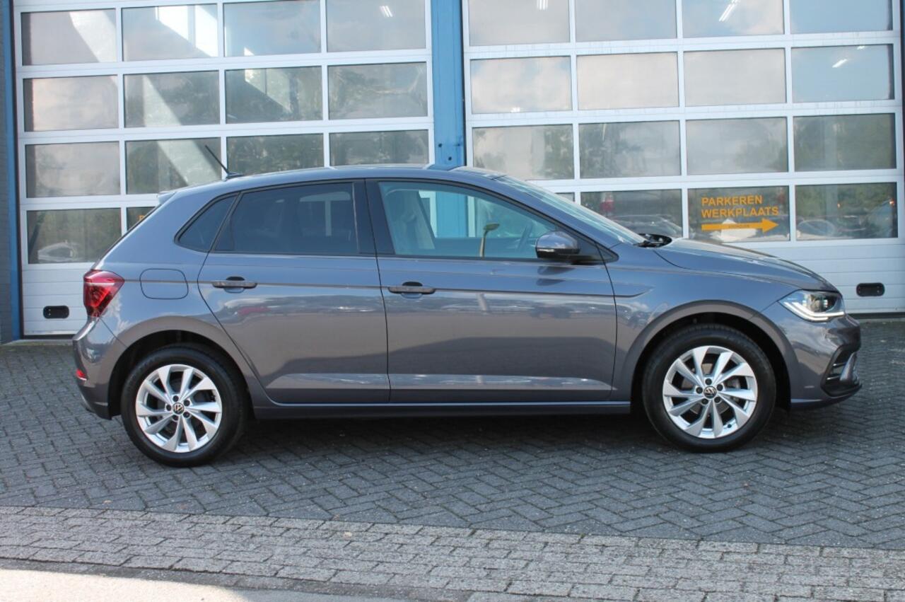 Volkswagen POLO 1.0 TSI STYLE Nieuw model/facelift IQ/Full led koplampen / Virtual cockpit