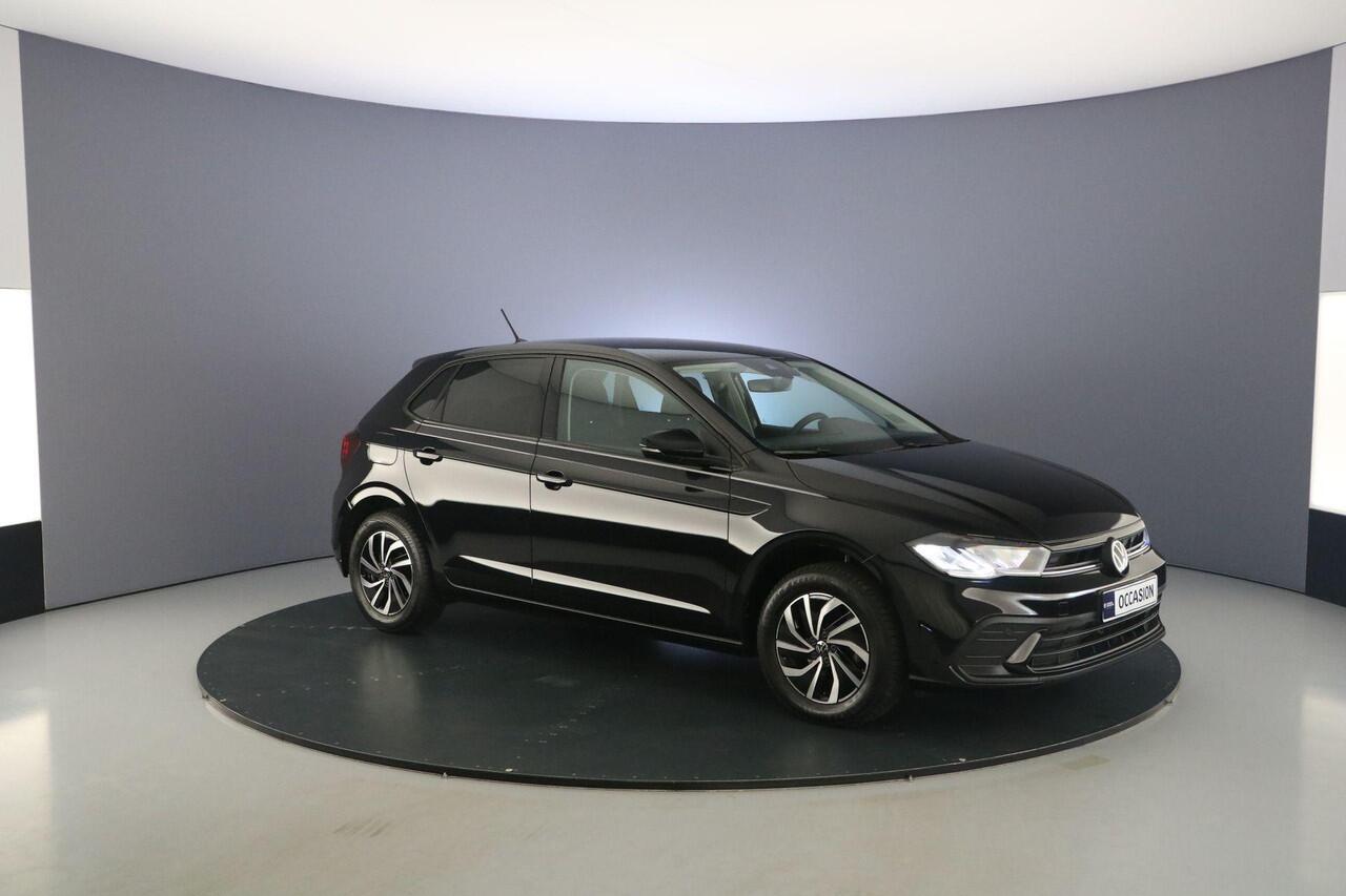 Volkswagen POLO Life Edition 1.0 TSI 95pk Adaptive cruise control, Achteruitrijcamera, LED koplampen, Parkeersensor achter, App connect, Airco, DAB, Radio