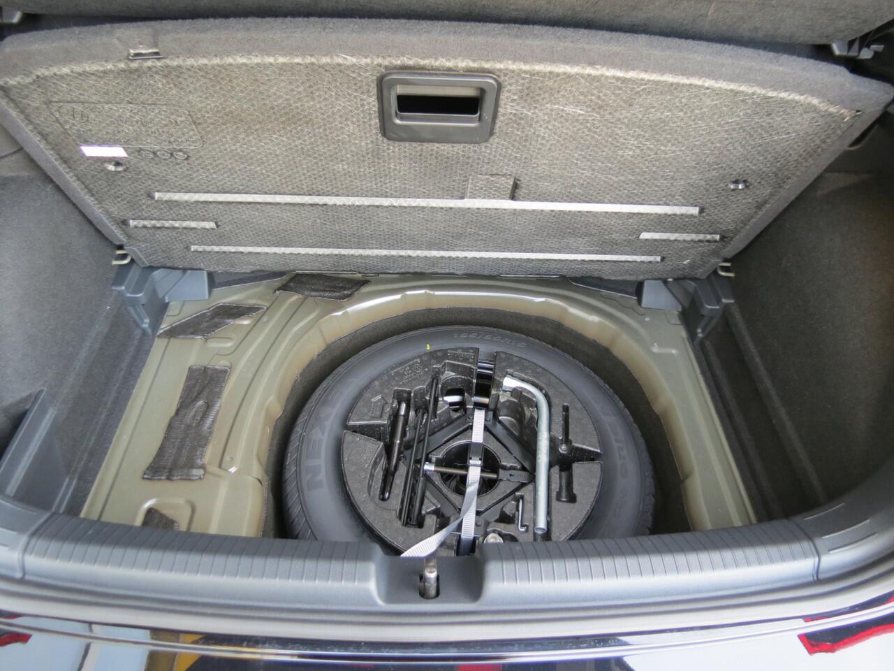 Volkswagen POLO 1.0 TSI R-Line -95pk- Automaat | Matrix IQ Led | 17" Bergamo | Camera | Rijklaarprijs incl. 1 jaar Bovag garantie