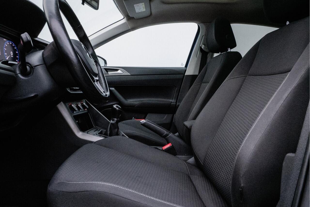 Volkswagen POLO 1.0 MPI Comfortline Panoramadak/ Full led/ Virtual cockpit/ Navigatie/ Carplay/ Cruise control/ Dab