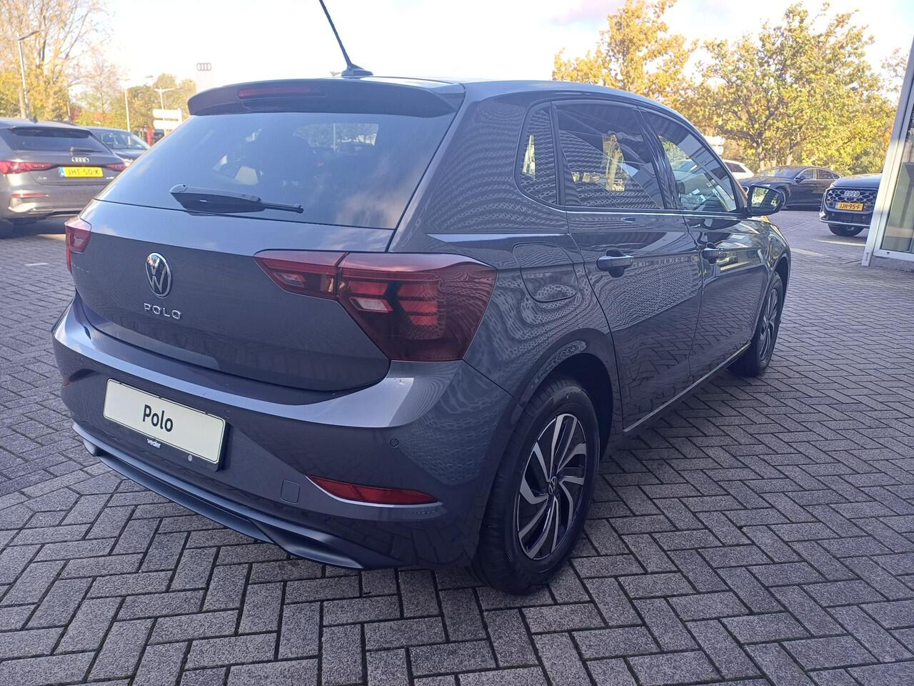 Volkswagen POLO Life Edition 1.0 70 kW / 95 pk TSI Hatchback 5 ver sn. Hand | Multimedia pakket |