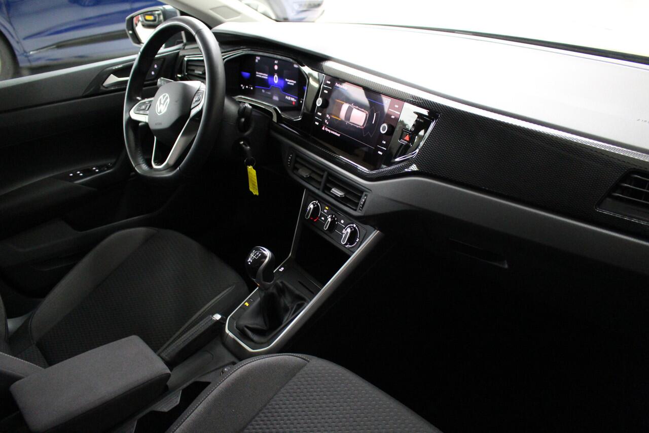 Volkswagen POLO 1.0 TSI Life Navigatie | Airco | Lichtmetalen Velgen | Parkeersensoren |