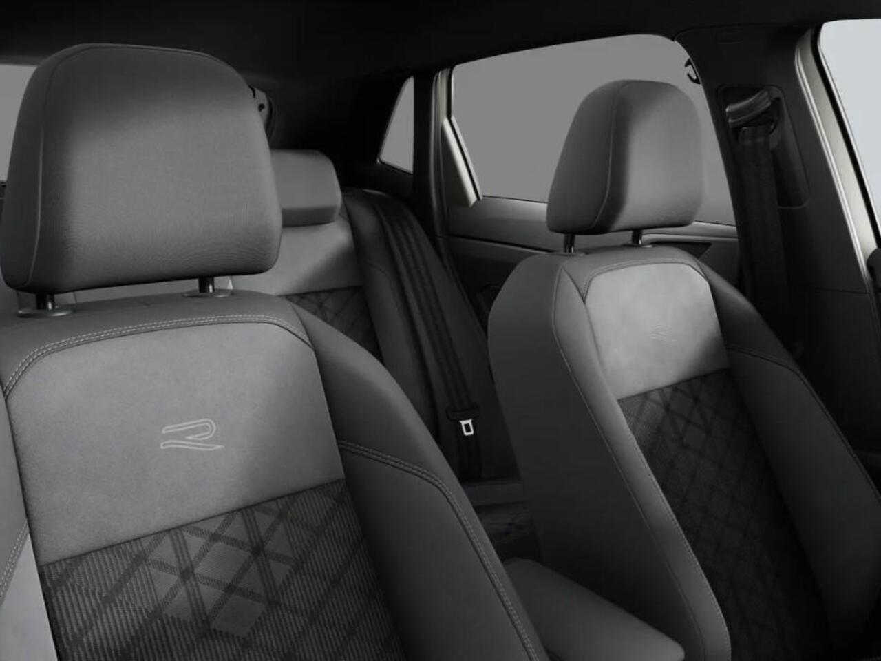 Volkswagen POLO R-Line Edition 1.0 TSI 95 PK 7 versn. DSG · Voorraad Actie · Prijs is inclusief EU 2000,- inruilpremie · Speciaal ingekocht