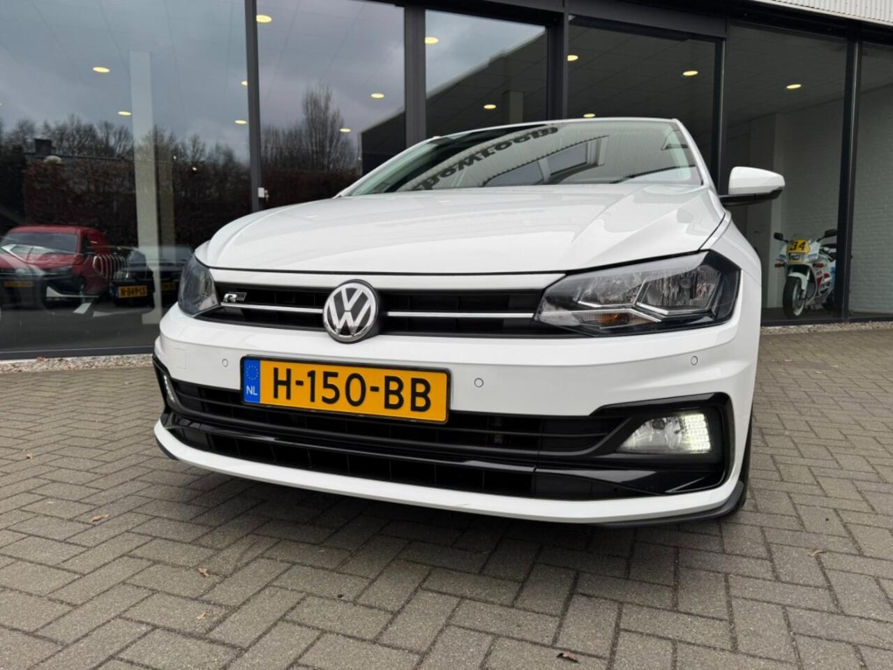 Volkswagen POLO 1.0 TSI Highline R,Clima,Digi Dash,Carplay,Navi,ParkPilot,LMV