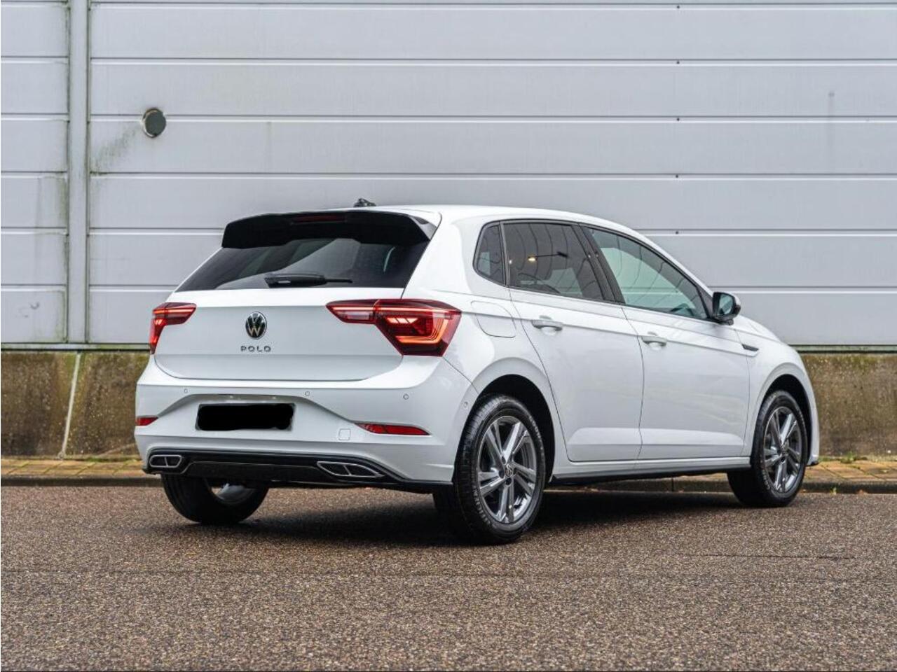 Volkswagen POLO R-Line Edition 1.0 TSI 95 PK 7 Versn. DSG · Voorraad Actie · Prijs is inclusief EU 2000,- inruilpremie · Speciaal ingekocht