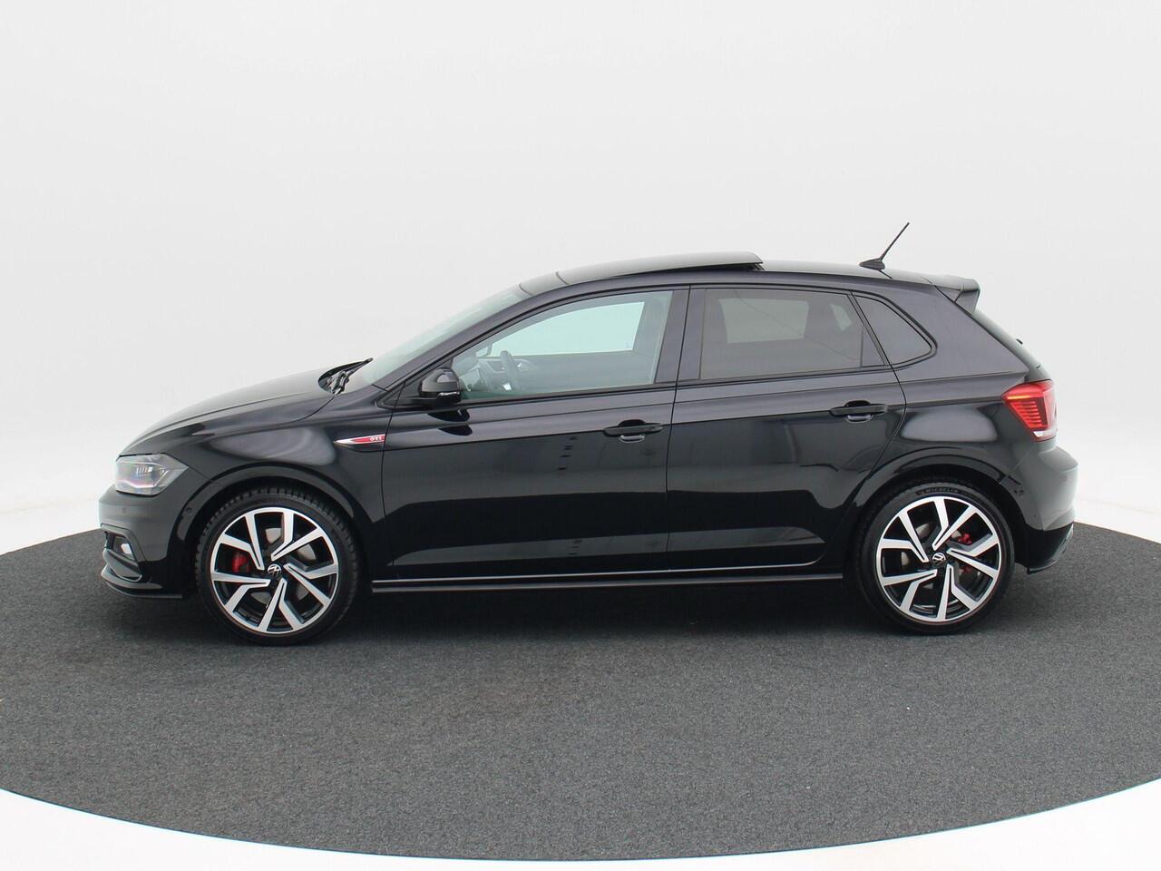 Volkswagen POLO 2.0 TSi GTi 200 Pk Automaat | Panoramadak | Adaptive Cruise | Full LED | Stoelverwarming | Navigatie | Camera | Carplay | 18 Inch | 132.738 Km!!