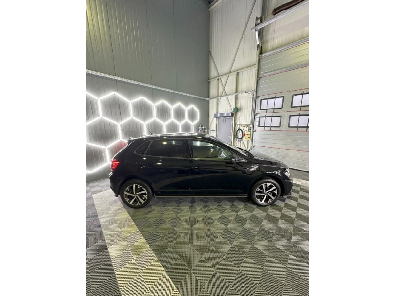 Volkswagen POLO R-Line 1.0 Tsi Dsg Bj2021 31dkm!!! Financiering mogelijk