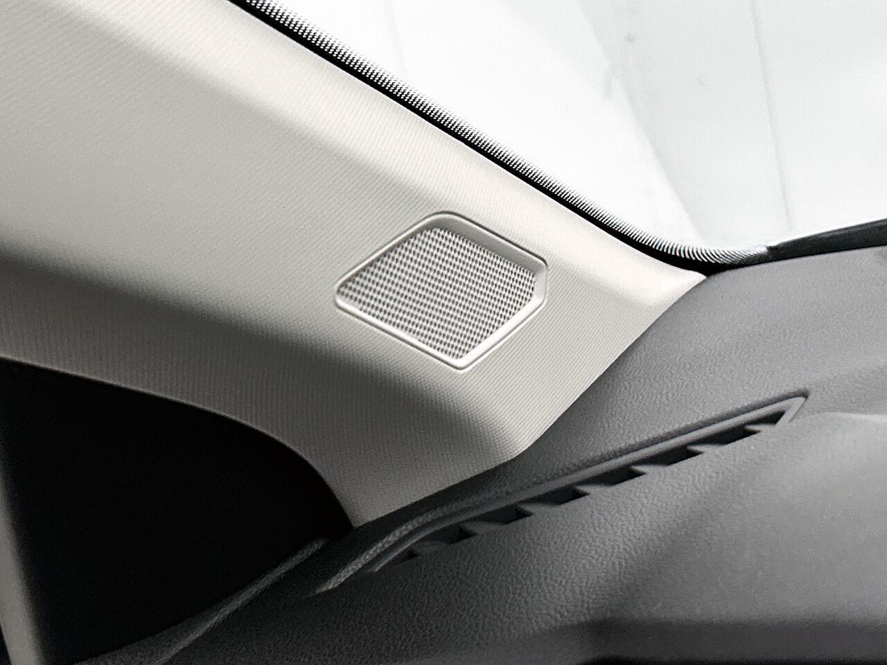 Volkswagen POLO 1.0 TSI Life Edition Lichtmetaal, Carplay, Getint glas