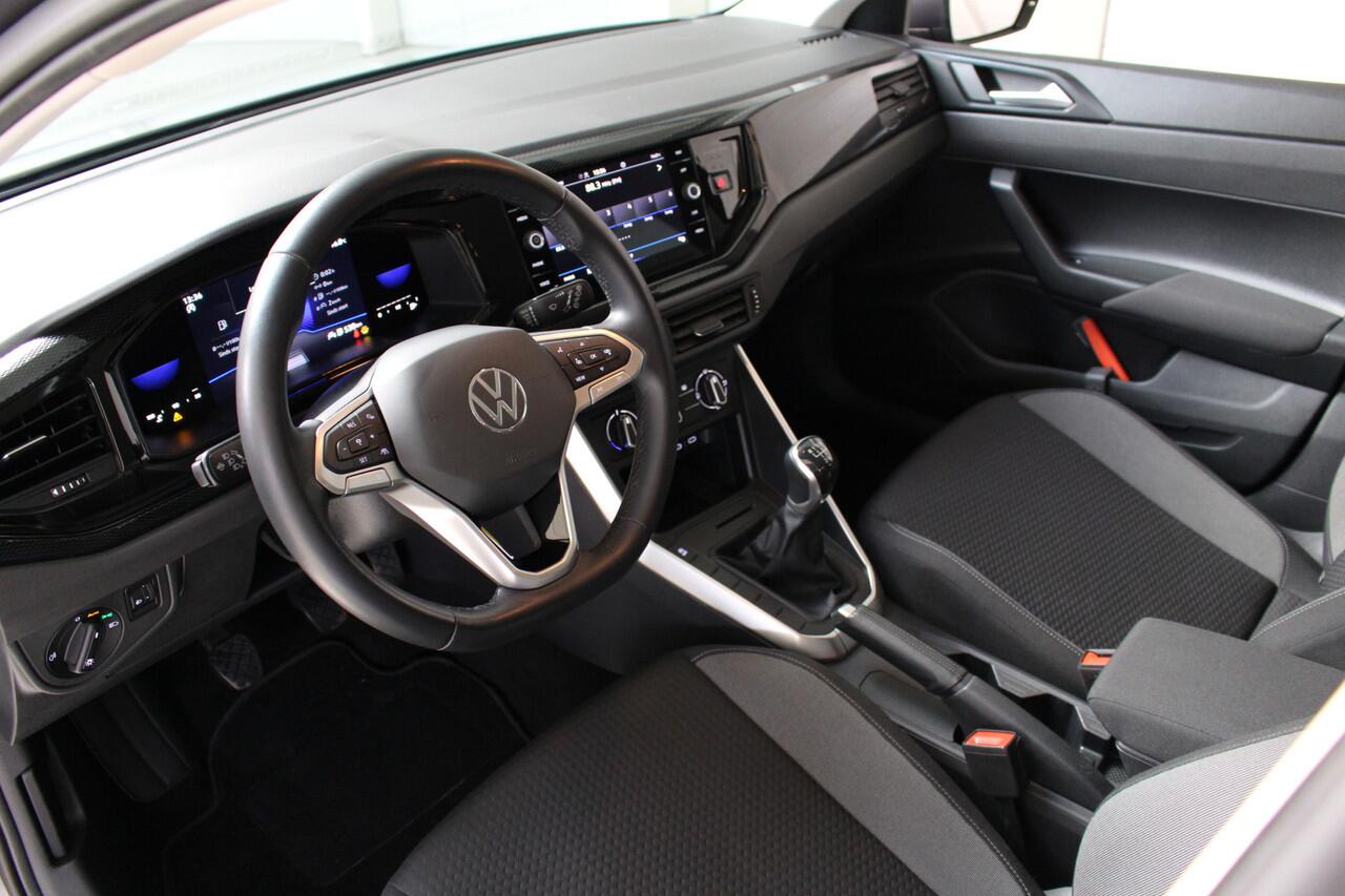 Volkswagen POLO 1.0 TSI Life Navigatie | Airco | Lichtmetalen velgen | Cruise Control