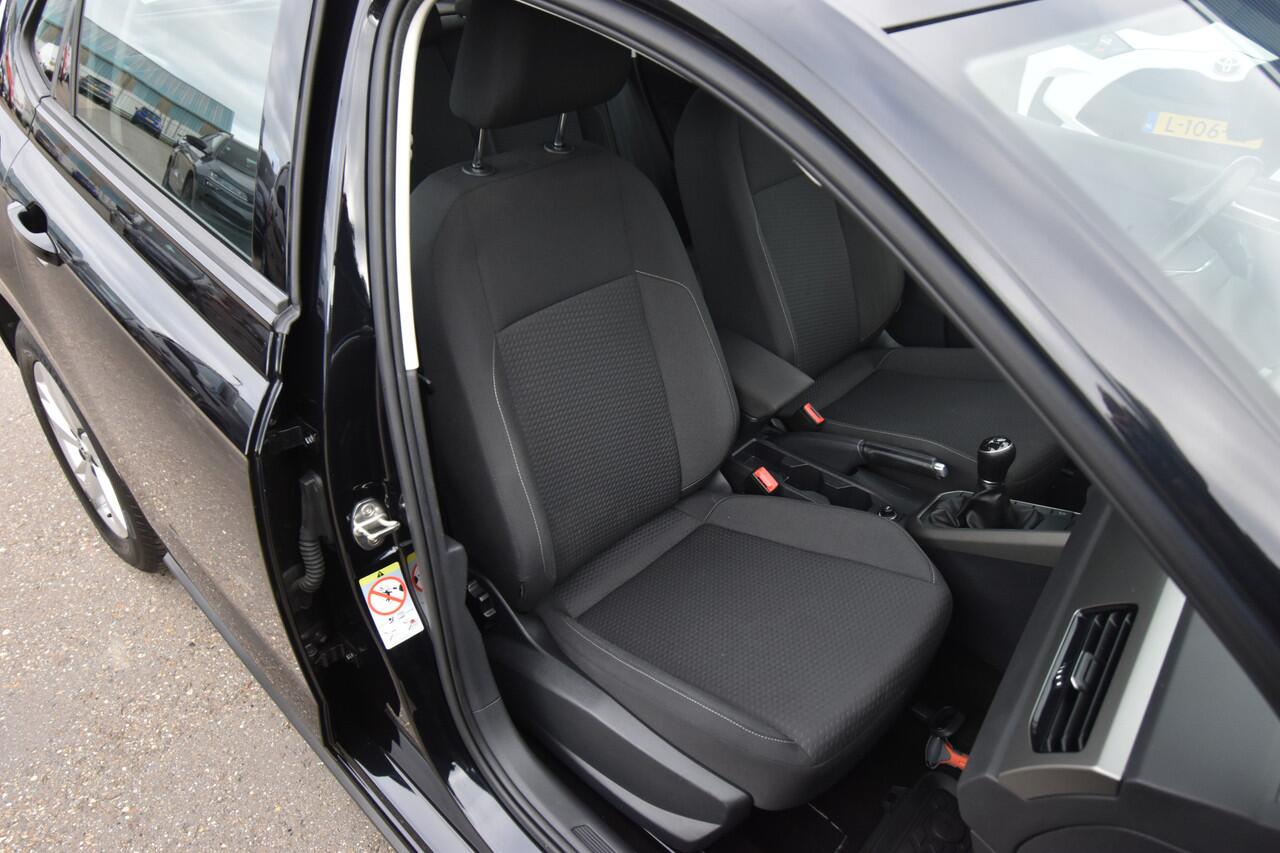 Volkswagen POLO 1.0 TSI Comfortline R-Line , VIRTUAL COCKPIT , AIRO , NAVI VIA APP , CR CONTROL , LMV15 ,