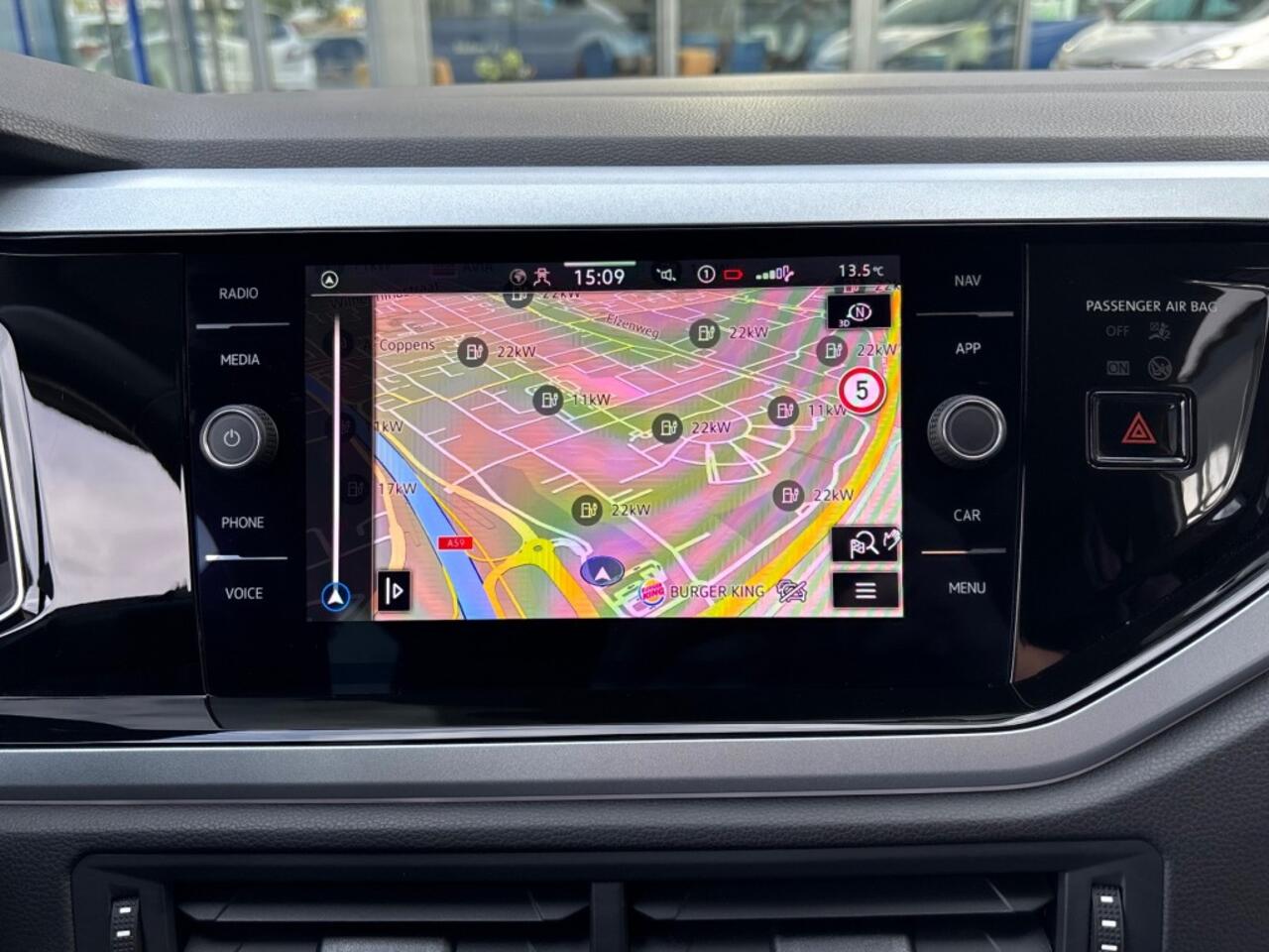 Volkswagen POLO 1.0 TSI AUTOMAAT 115PK GOAL EDITION NAVI PDC LMV ADAPCRUISE