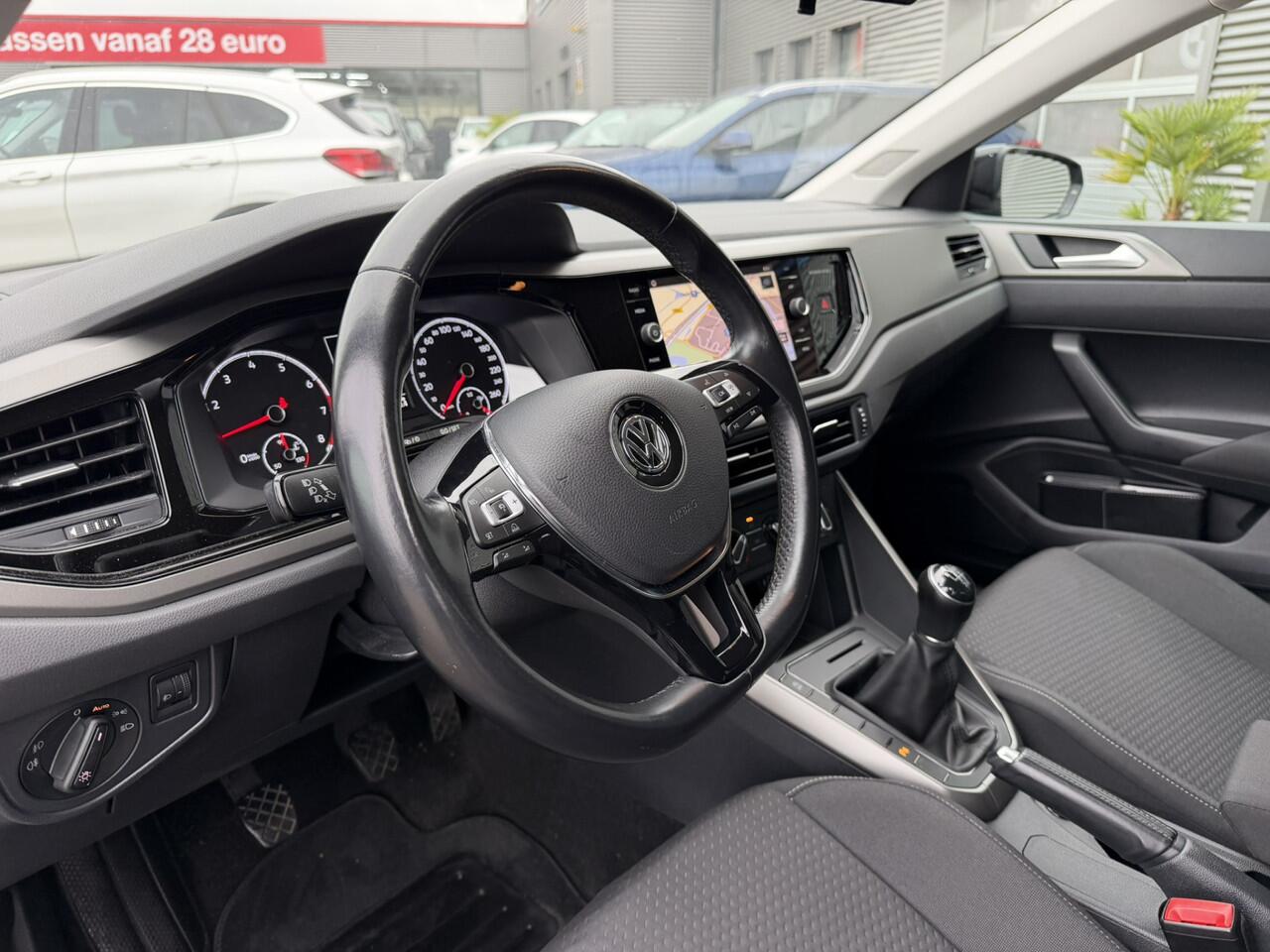 Volkswagen POLO 1.0 TSI Comfortline Business Navigatie ACC PDC Carplay Stoelverwarming DAB